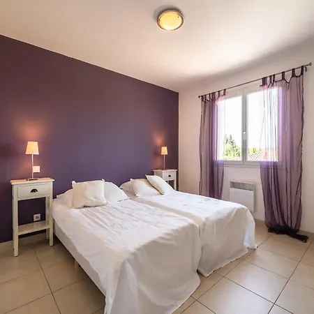 Luxurious In With Private Pool Oupia
